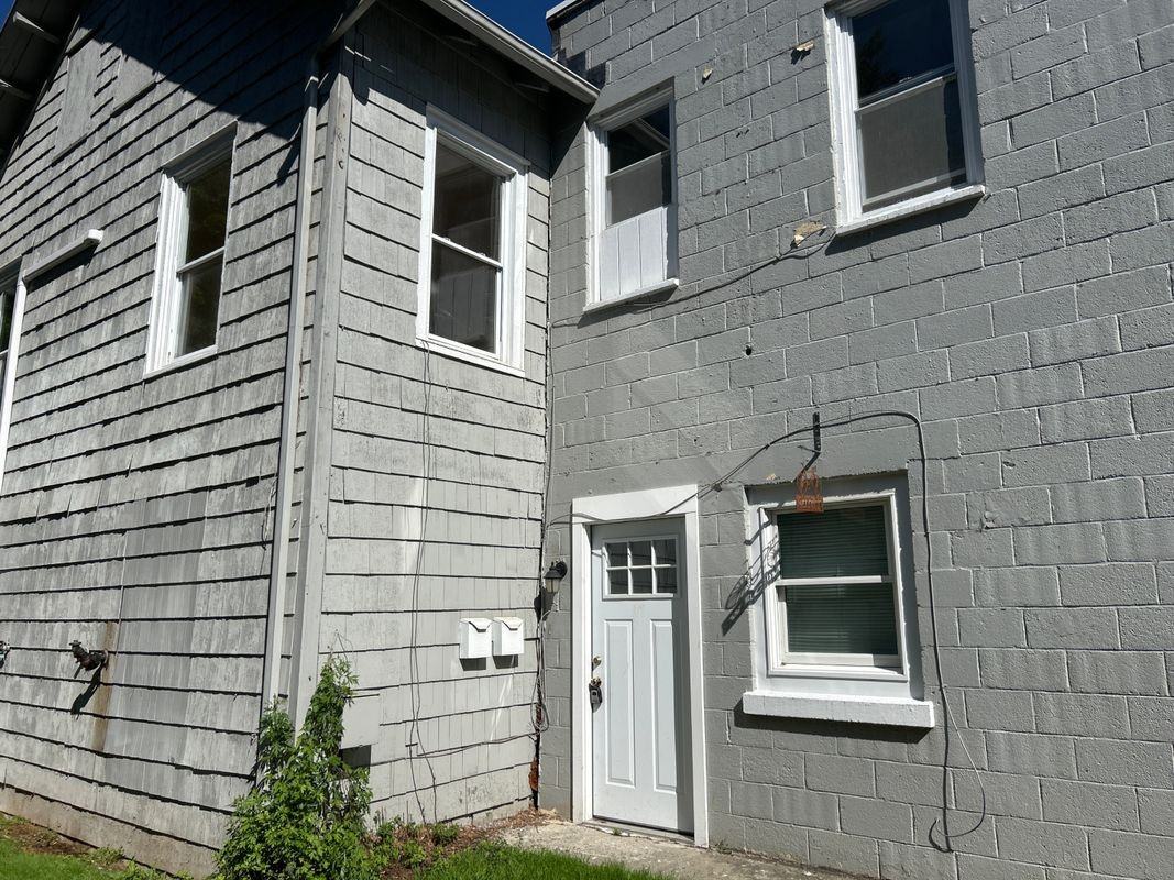 49 Mechanic St - Photo 2 of 9