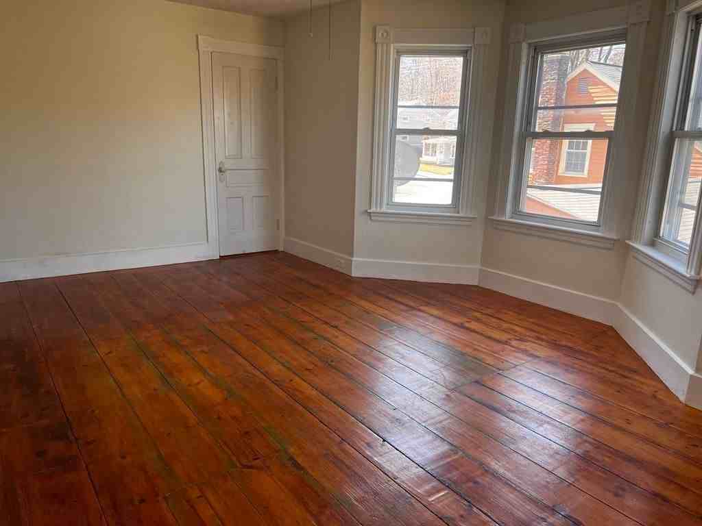 21 Elliott St - Photo 4 of 4