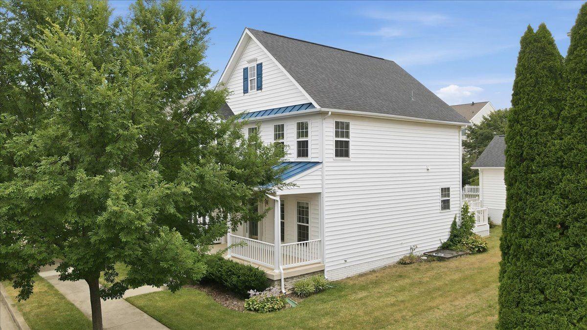341 Bullskin St - Photo 2 of 41