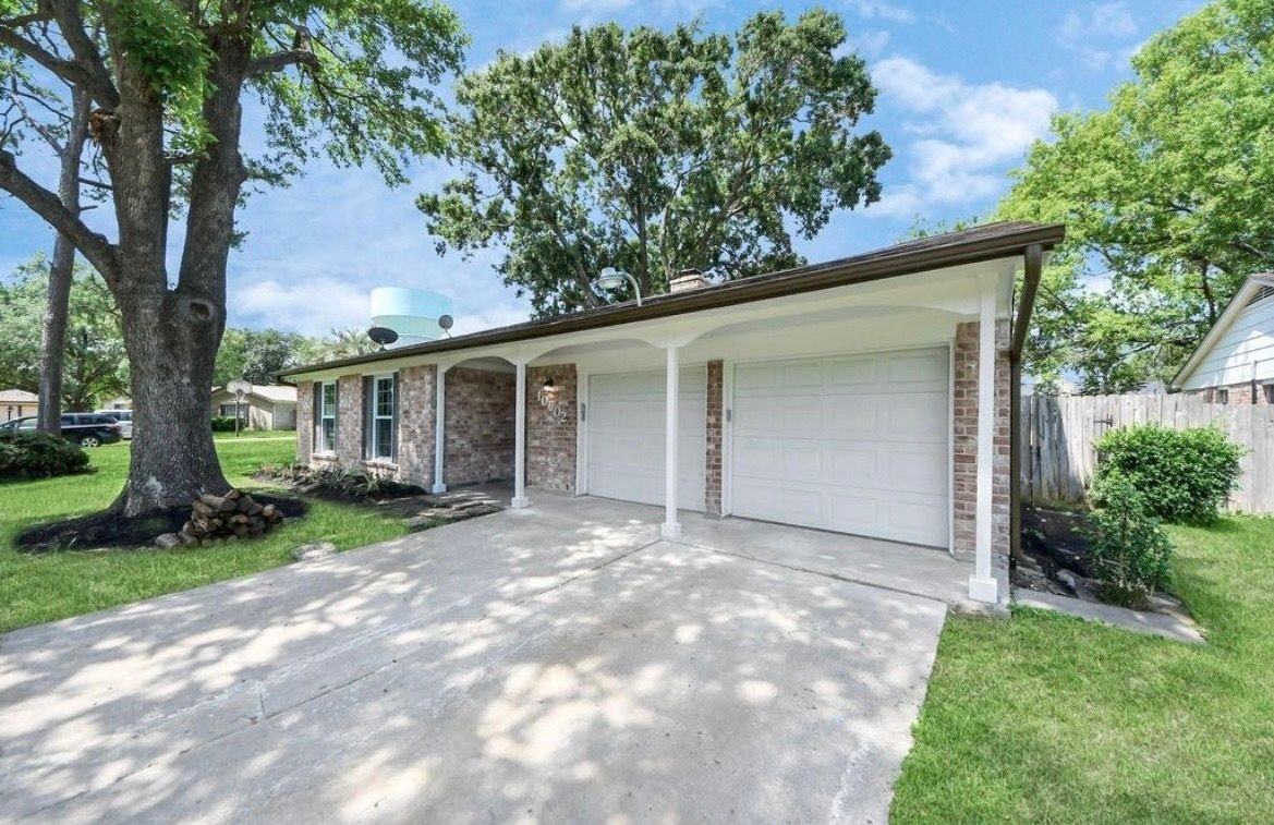 10602 Raydell Dr - Photo 3 of 22