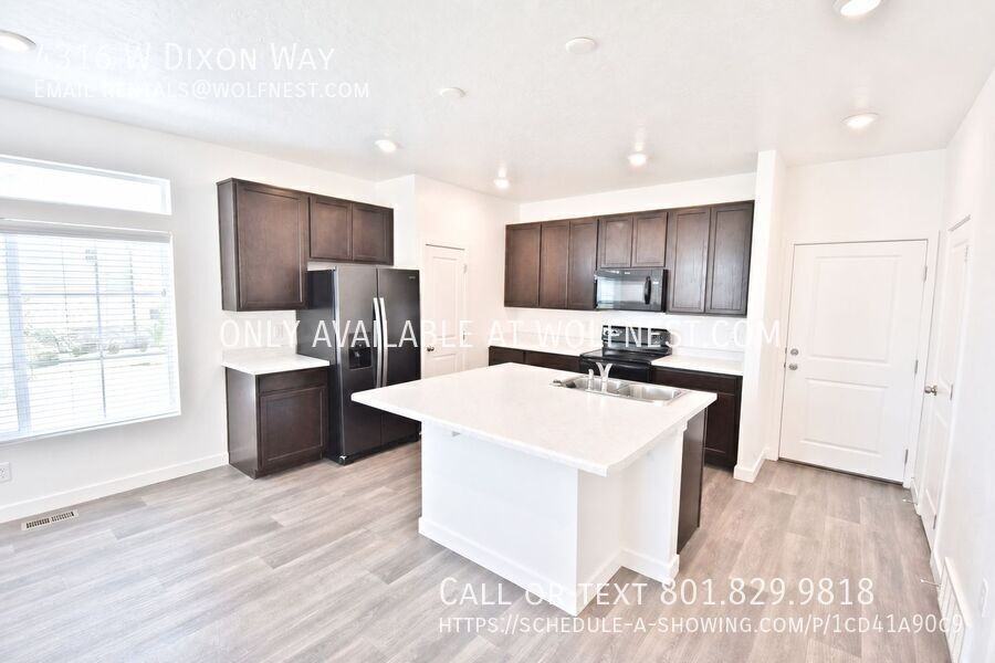 4316 W Dixon Way