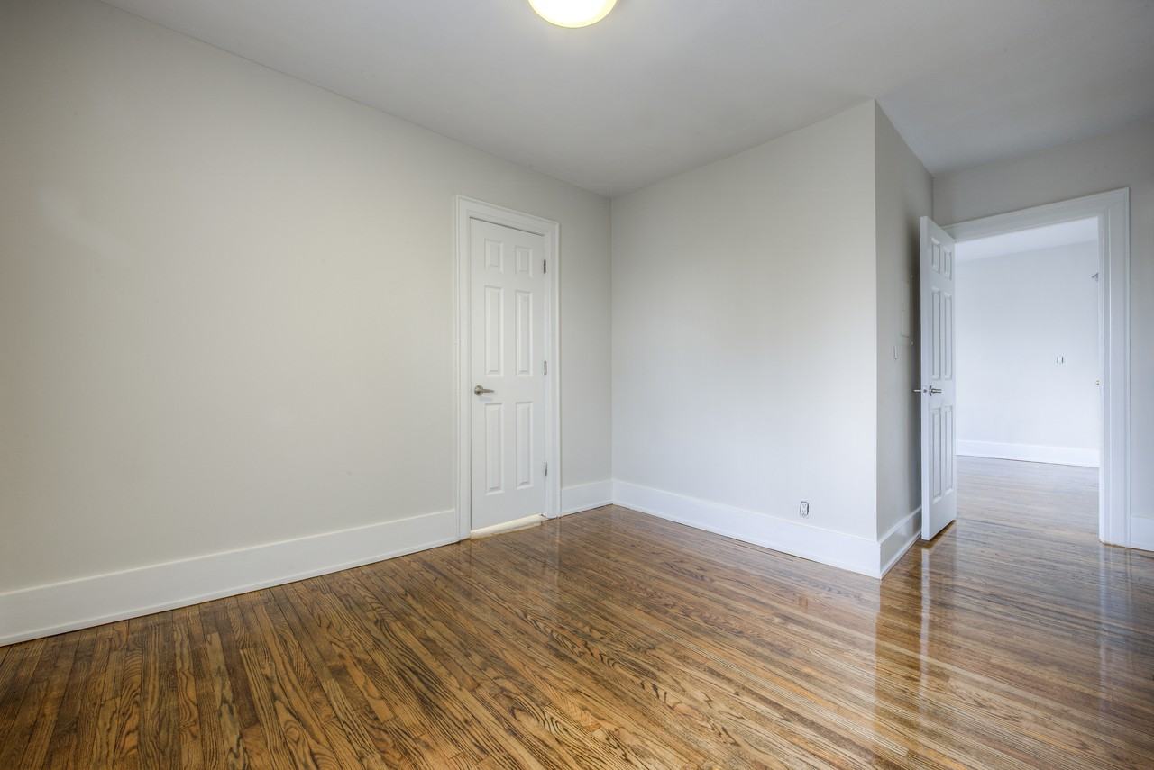 778 Broadview Avenue - Photo 3 of 28