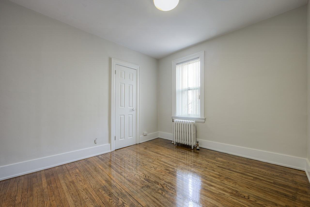 778 Broadview Avenue - Photo 5 of 28