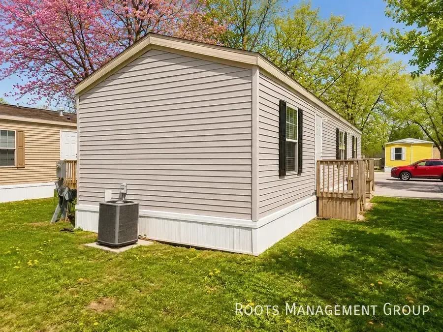 2569 Apollo Dr - Photo 2 of 17