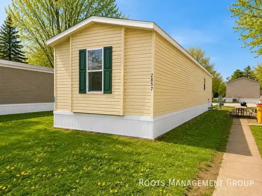 2857 Gemini St - Photo 2 of 17