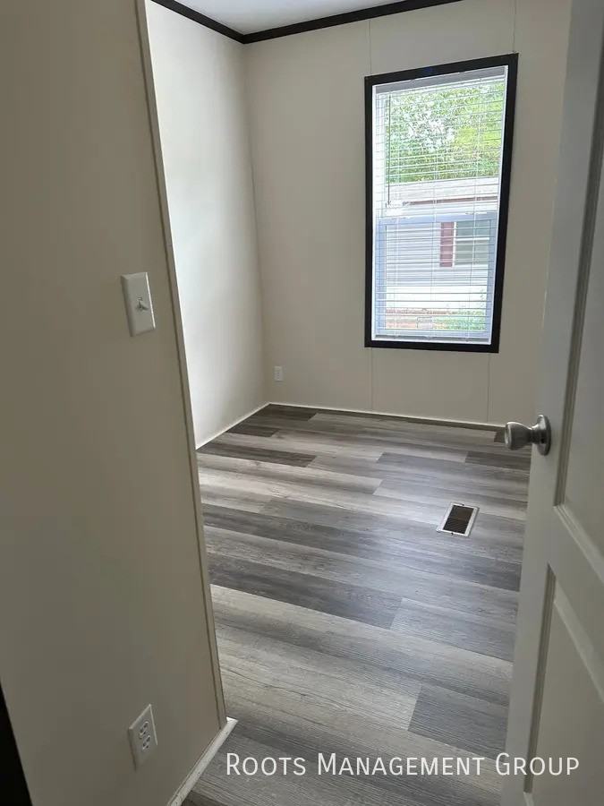Mance Newton Rd #C402 - Photo 5 of 8
