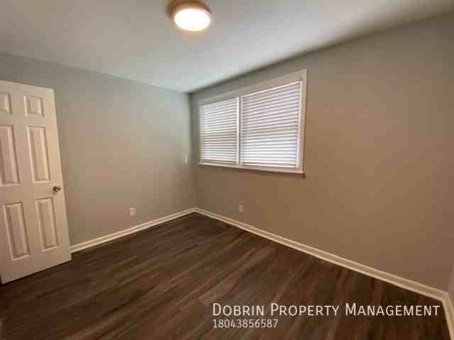 1821 Thomas St - Photo 5 of 22