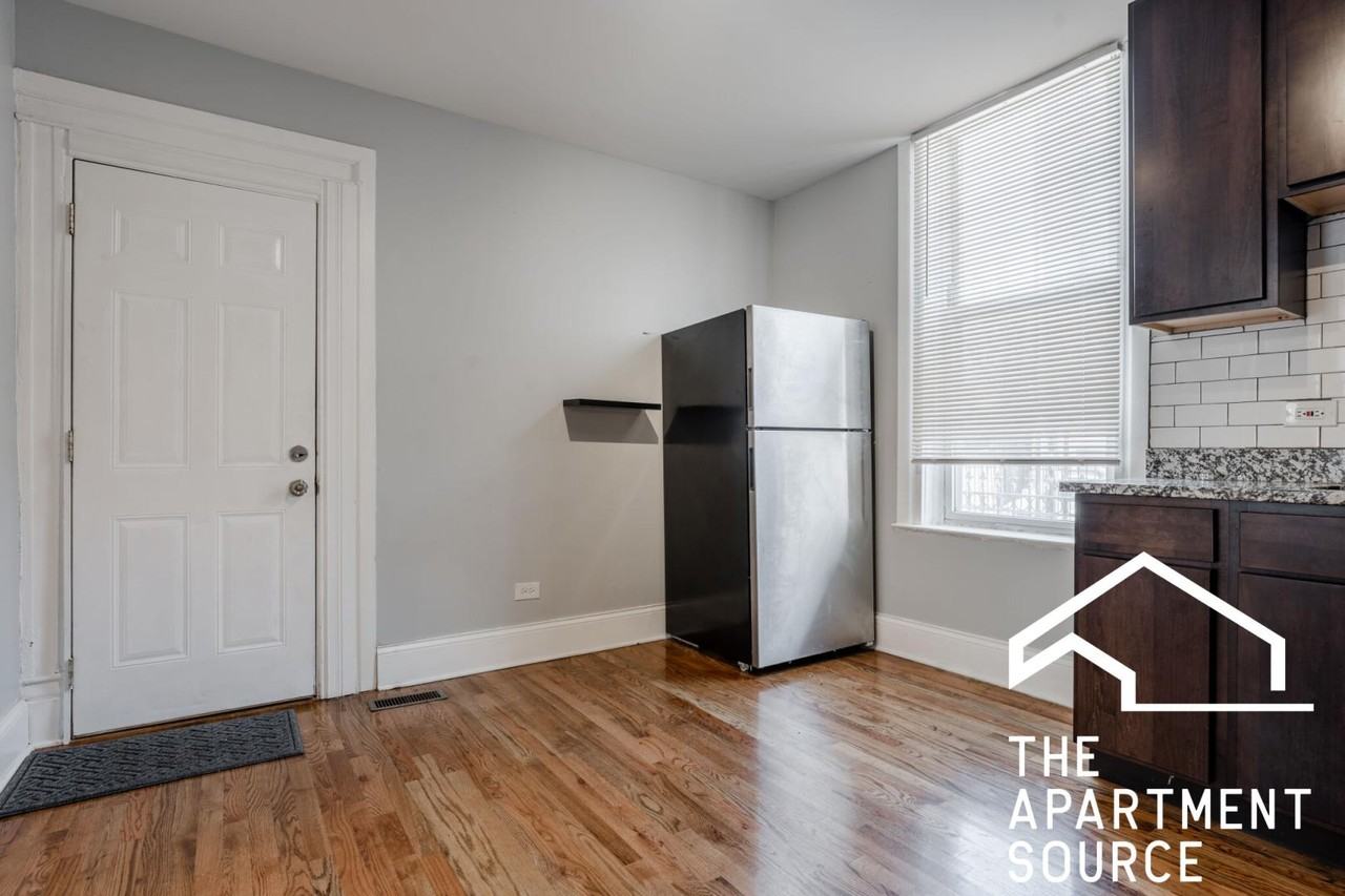 3614 W George St #1F - Photo 6 of 19