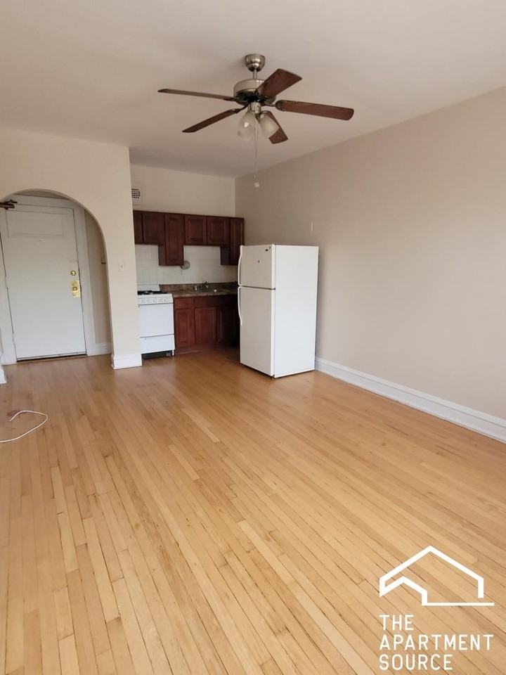 1145 W Morse Ave #108 - Photo 2 of 12
