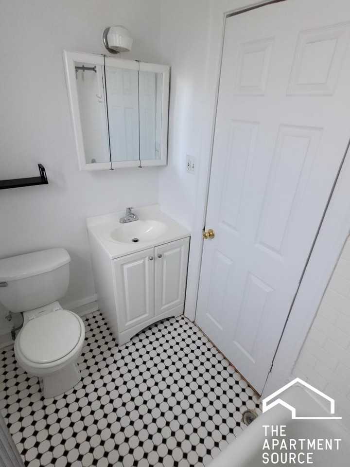 1145 W Morse Ave #108 - Photo 6 of 12