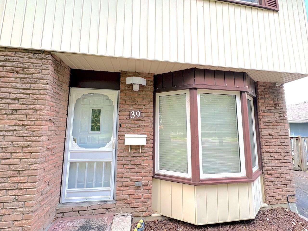 39 Elma Street - Photo 2 of 48