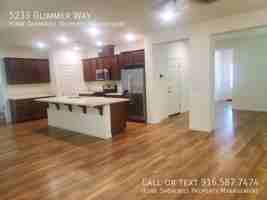 featured image of 5233 Glimmer Way