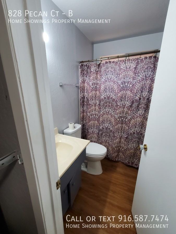 828 Pecan St #B - Photo 4 of 5