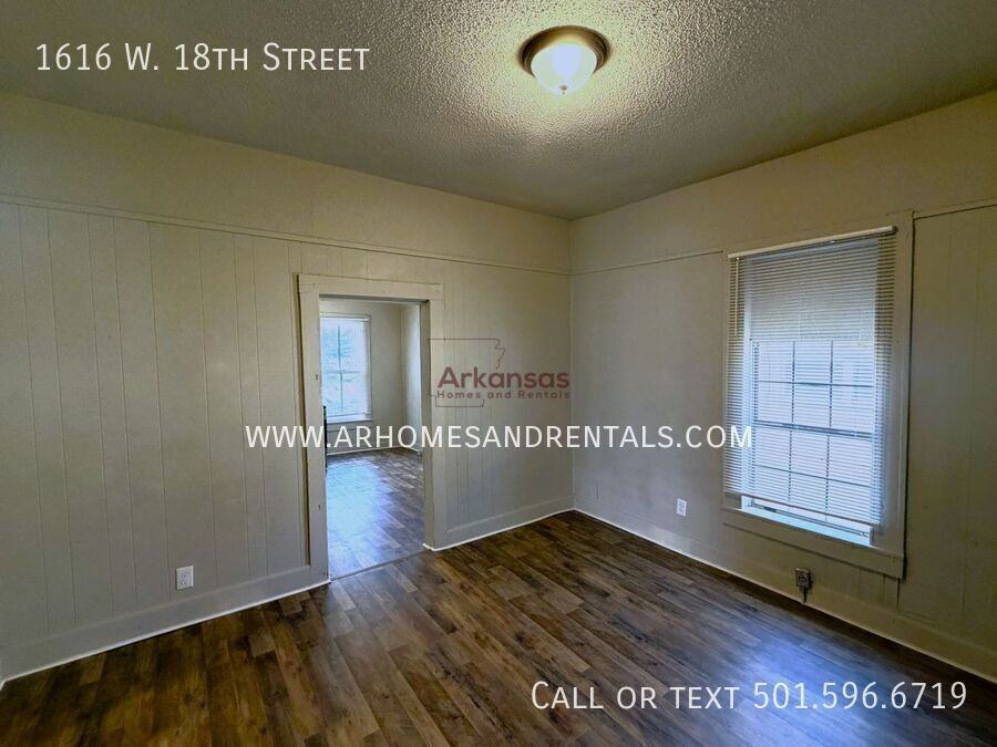 1616 W 18th St - Photo 2 of 10