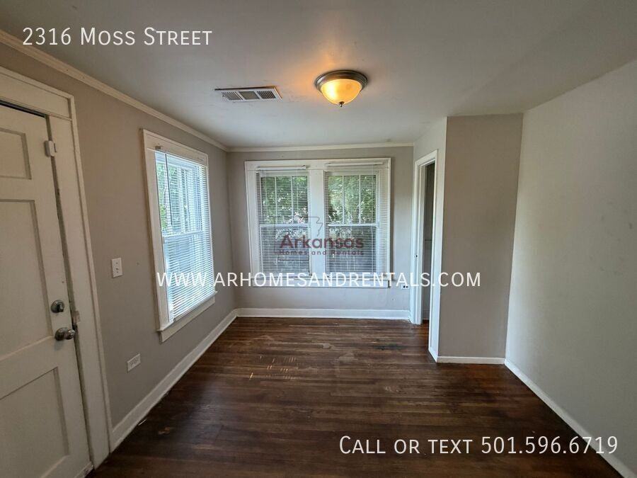 2316 Moss St - Photo 6 of 9
