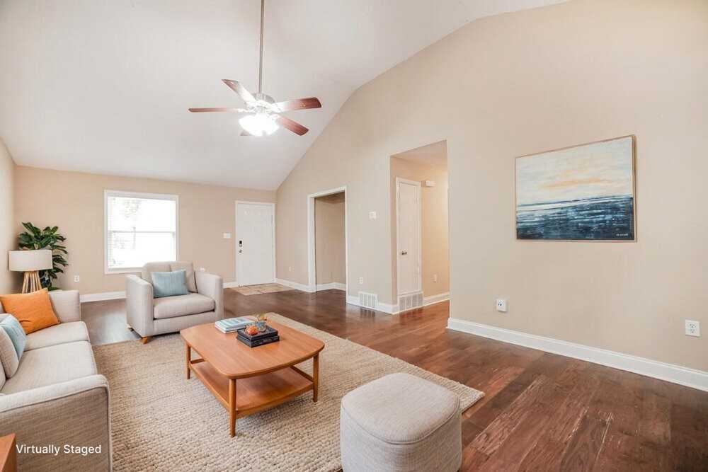 732 Charter Oak Dr - Photo 3 of 19