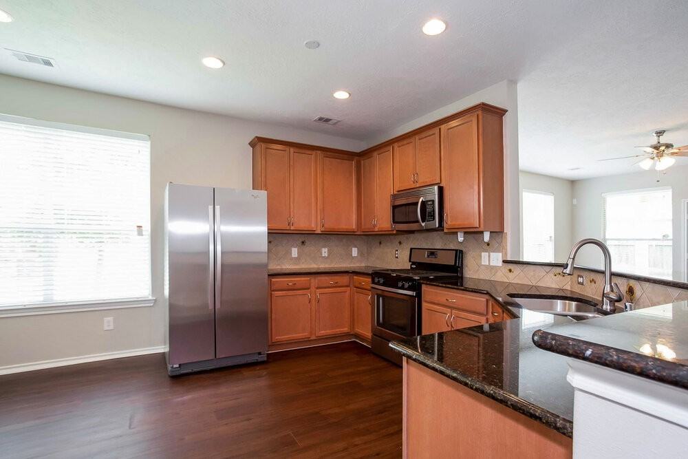 11003 Oasis View Ln - Photo 6 of 15