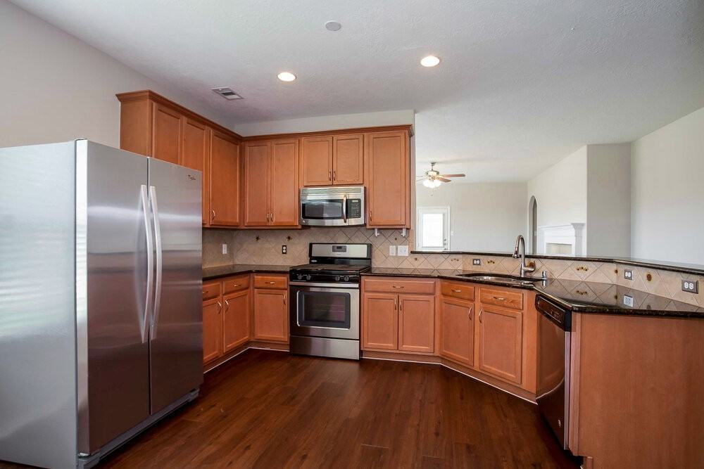 11003 Oasis View Ln - Photo 7 of 15