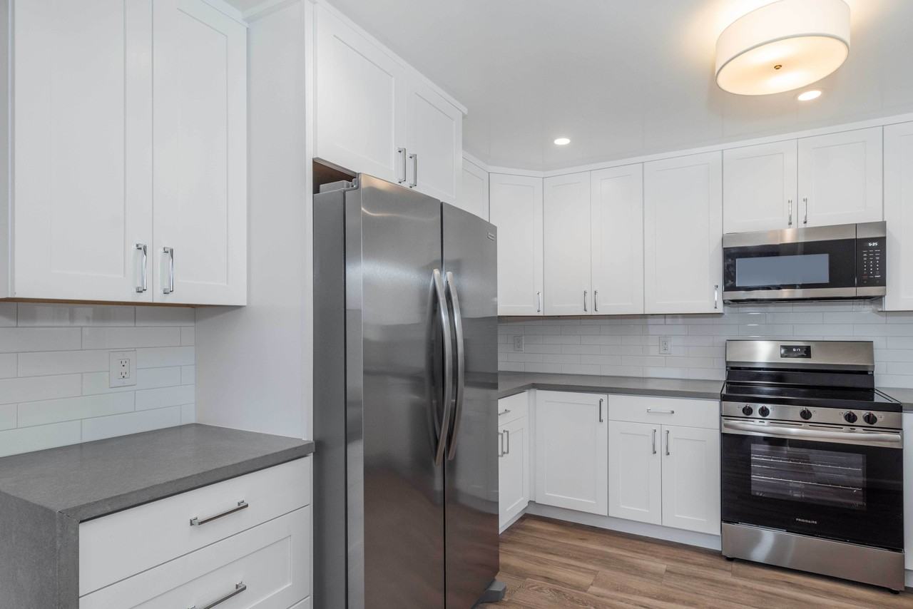 410 44th Ave #303 - Photo 5 of 30