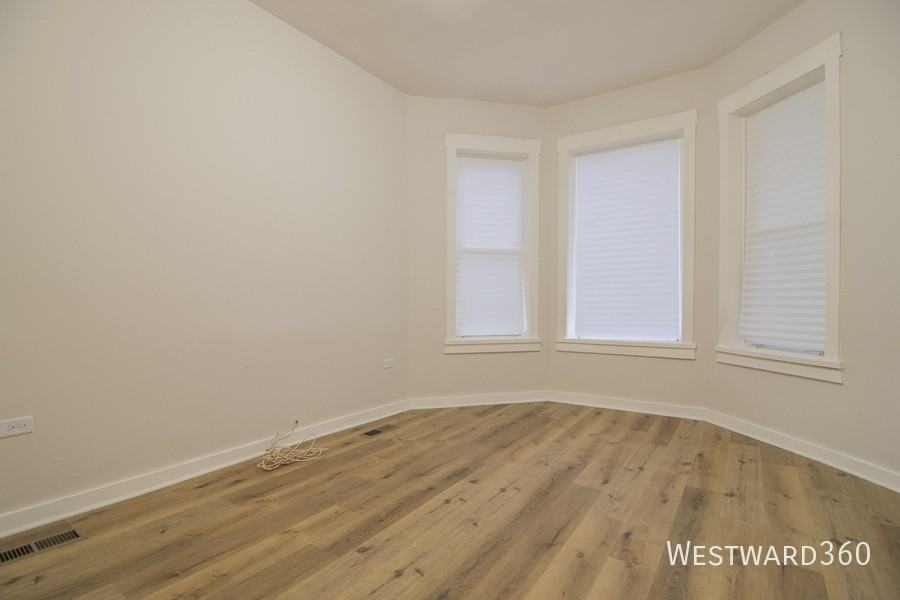1141 S Francisco Ave #F1