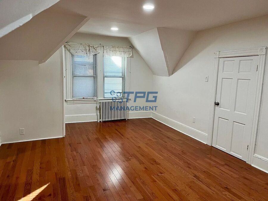 14 E 42nd St #3 - Photo 6 of 13