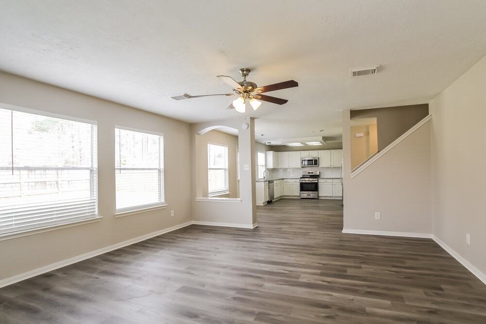 31518 Kingston Village Dr - Photo 5 of 17