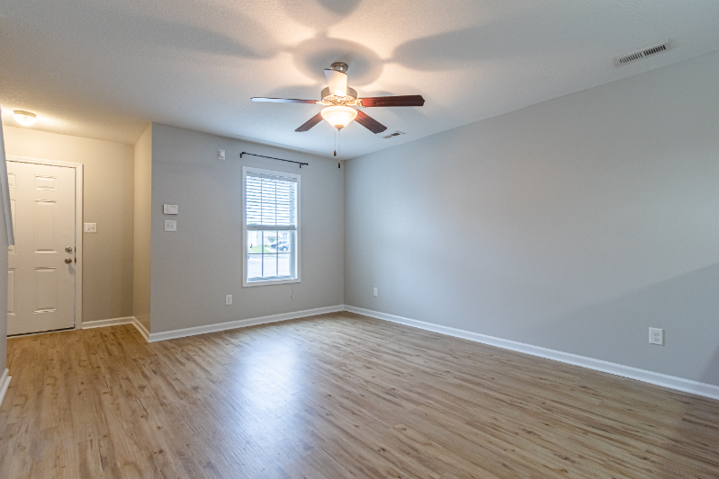 133 Glen Cannon Dr - Photo 2 of 33