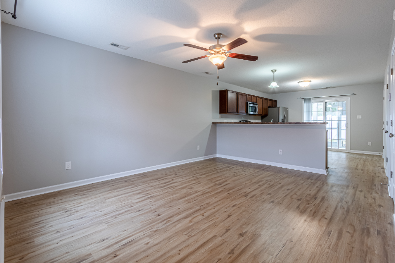 133 Glen Cannon Dr - Photo 3 of 33