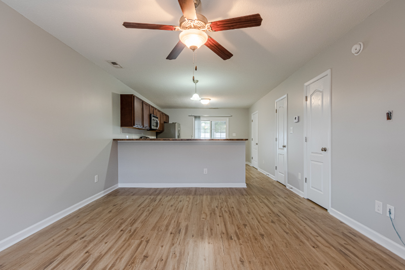 133 Glen Cannon Dr - Photo 4 of 33