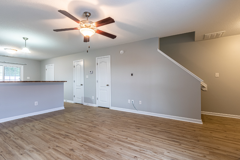 133 Glen Cannon Dr - Photo 5 of 33