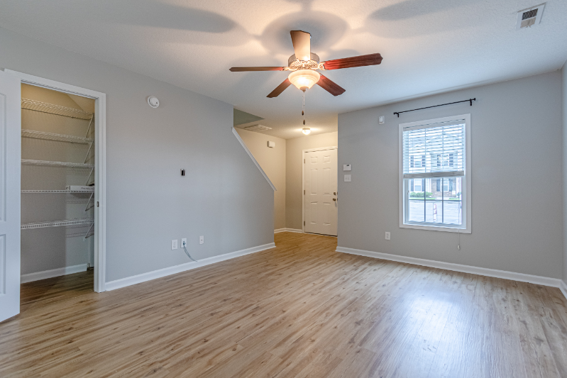 133 Glen Cannon Dr - Photo 7 of 33