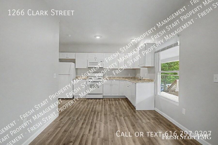 1266 Clark St - Photo 3 of 26