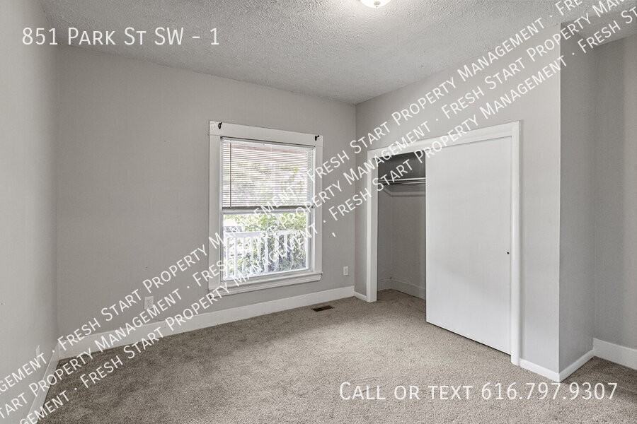 851 Park St Sw #1 - Photo 3 of 15
