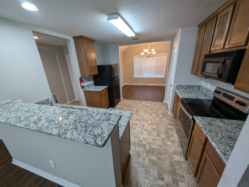 8915 Wild Rose Ln - Photo 4 of 20
