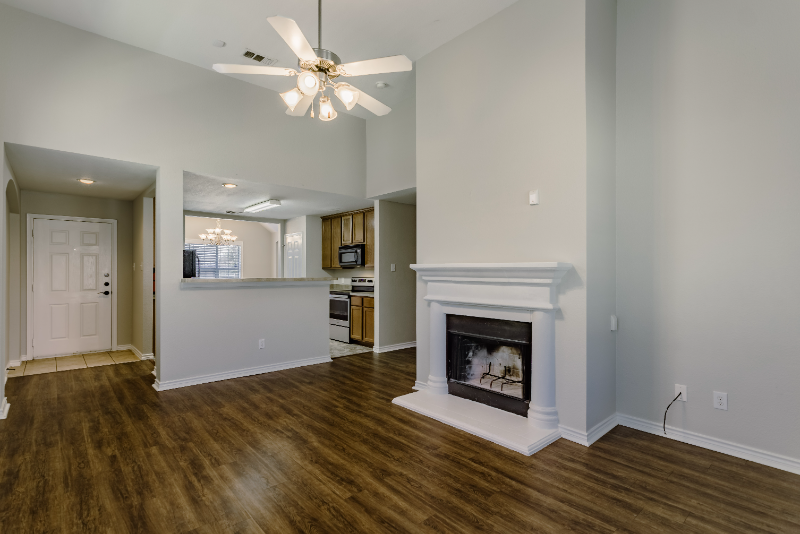 8915 Wild Rose Ln - Photo 7 of 20