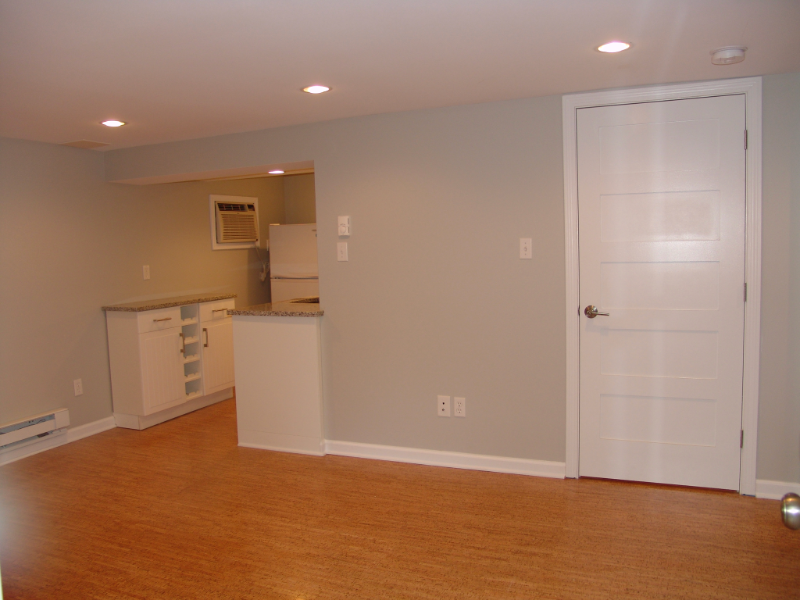 1337 Meridian Pl Nw #B - Photo 3 of 8