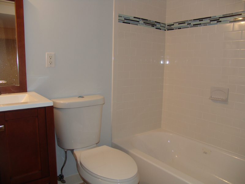 1337 Meridian Pl Nw #B - Photo 6 of 8
