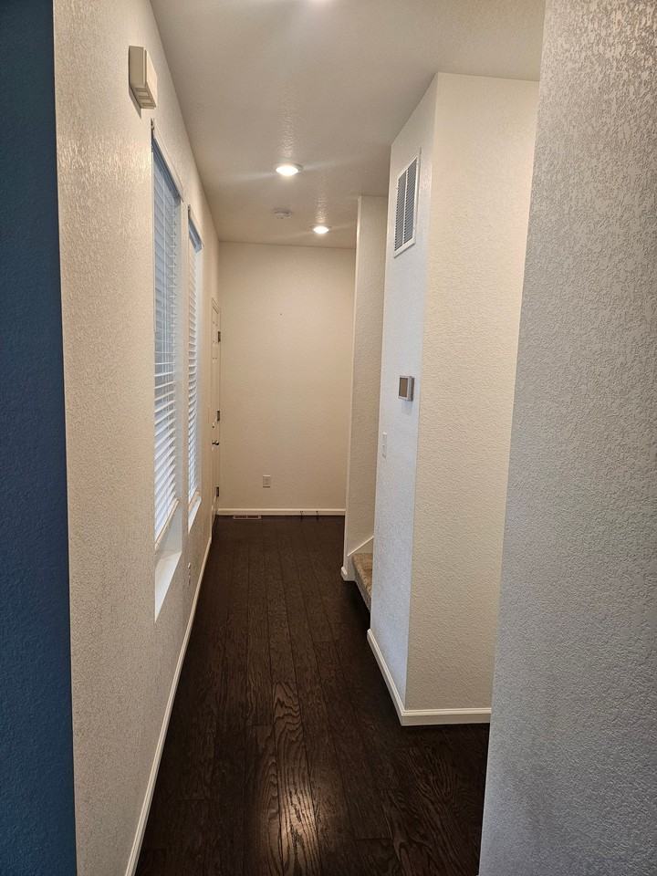 11446 Iron Ct - Photo 5 of 7