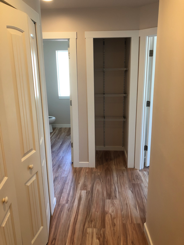 730B 730 - Photo 4 of 11