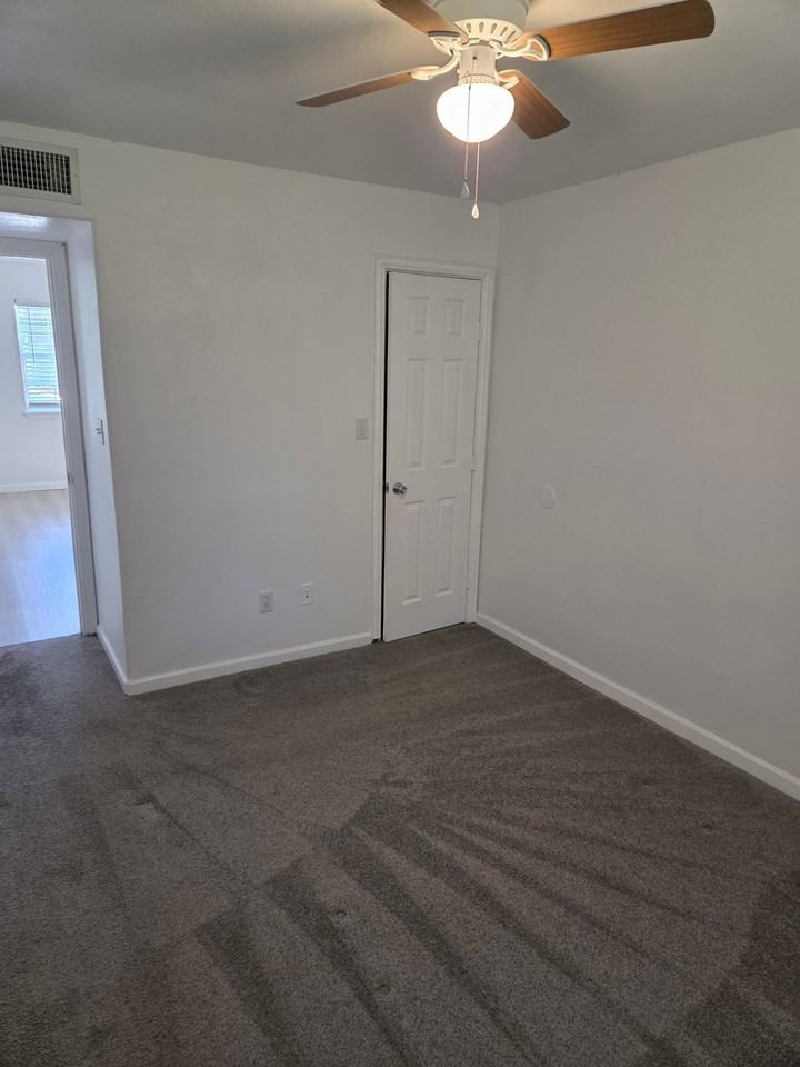 23444 Albert Dr #A - Photo 7 of 11
