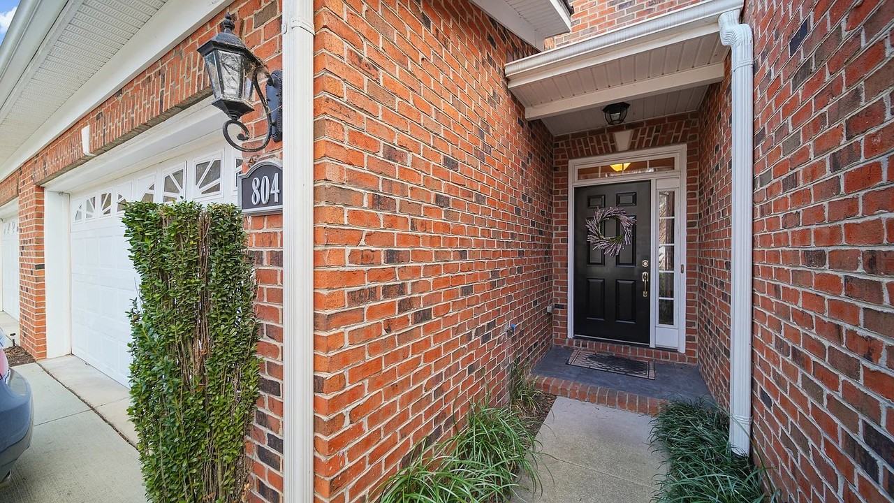 804 Talking Stick Ln - Photo 4 of 17