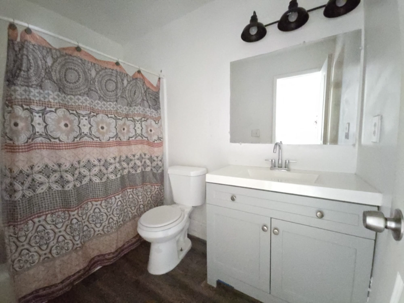 Jolly Ave Apartments 1 #10 - Photo 7 of 11