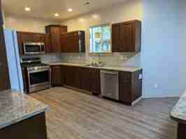 featured image of 175 W Ctr