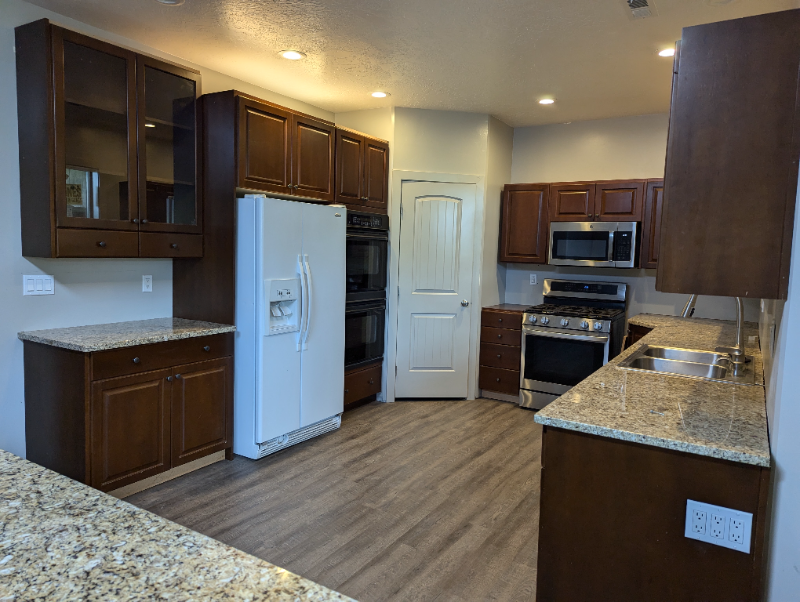 175 W Ctr - Photo 2 of 42