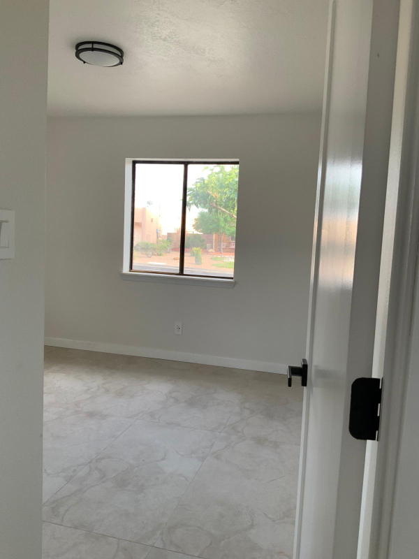 4605 Bryan Ave Nw - Photo 3 of 20