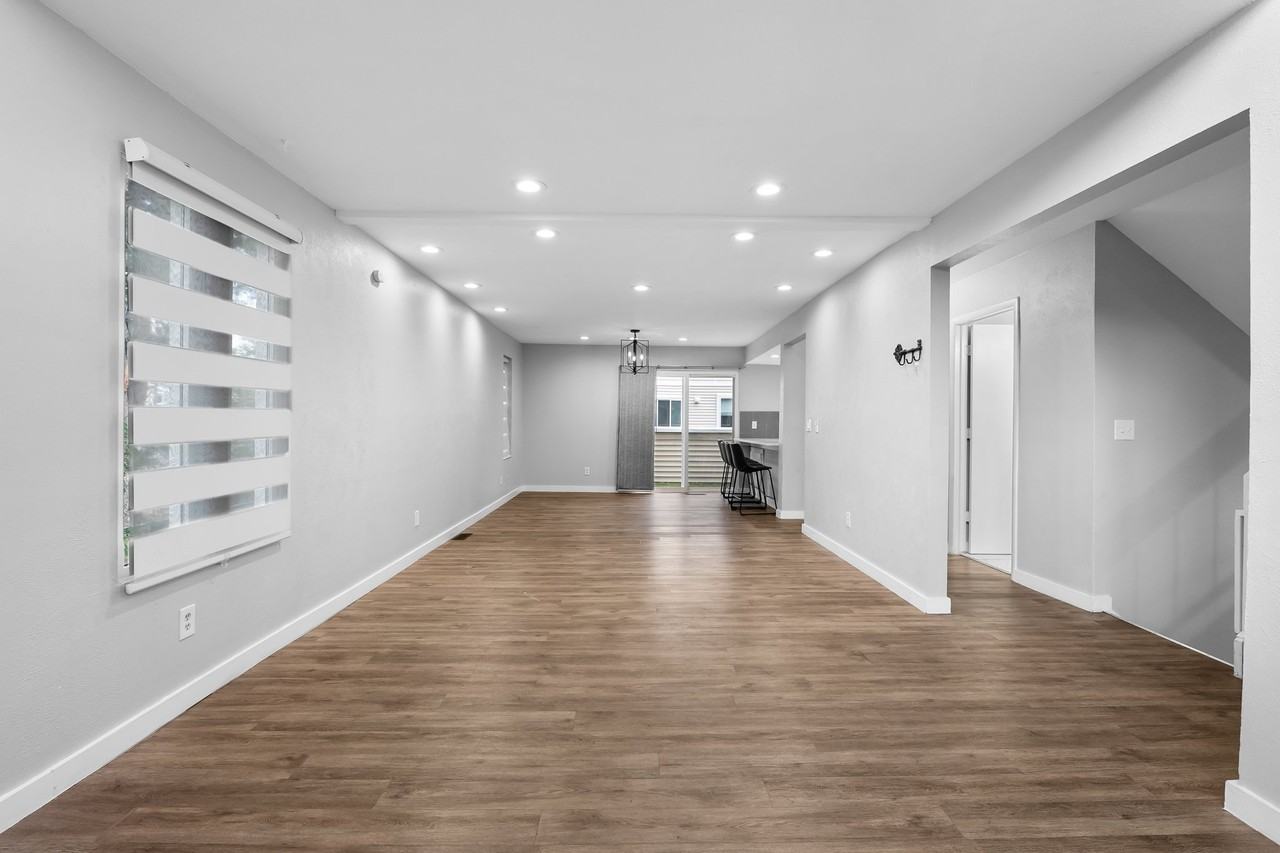1050 S Monaco Pkwy #145 - Photo 6 of 19