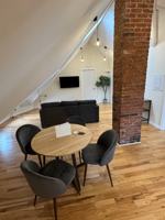 featured image of 912 Bank St #3