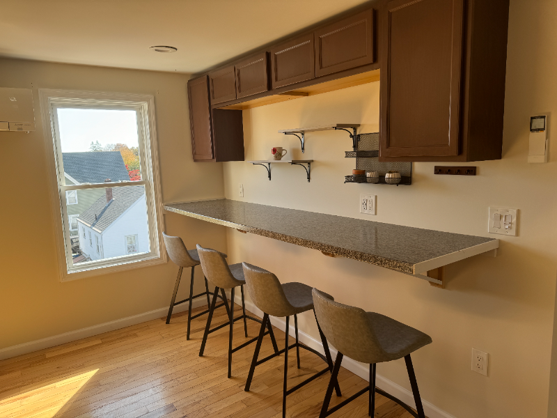 912 Bank St #3 - Photo 3 of 11