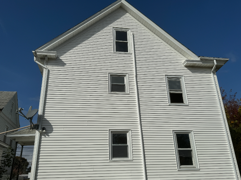 912 Bank St #3 - Photo 4 of 11