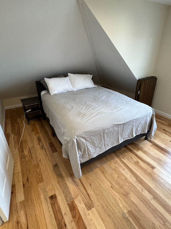 912 Bank St #3 - Photo 7 of 11